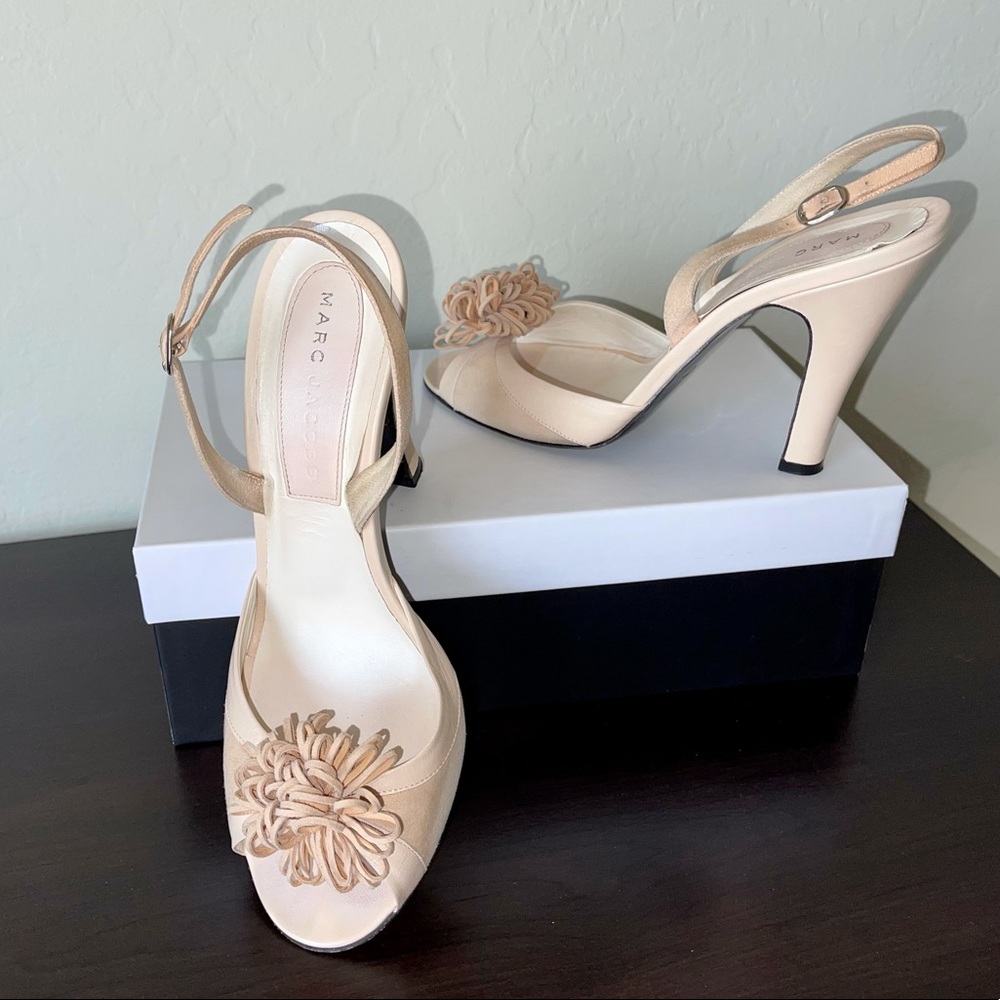 MARC JACOBS Suede & Leather Pom Pom Slingbacks 7.5